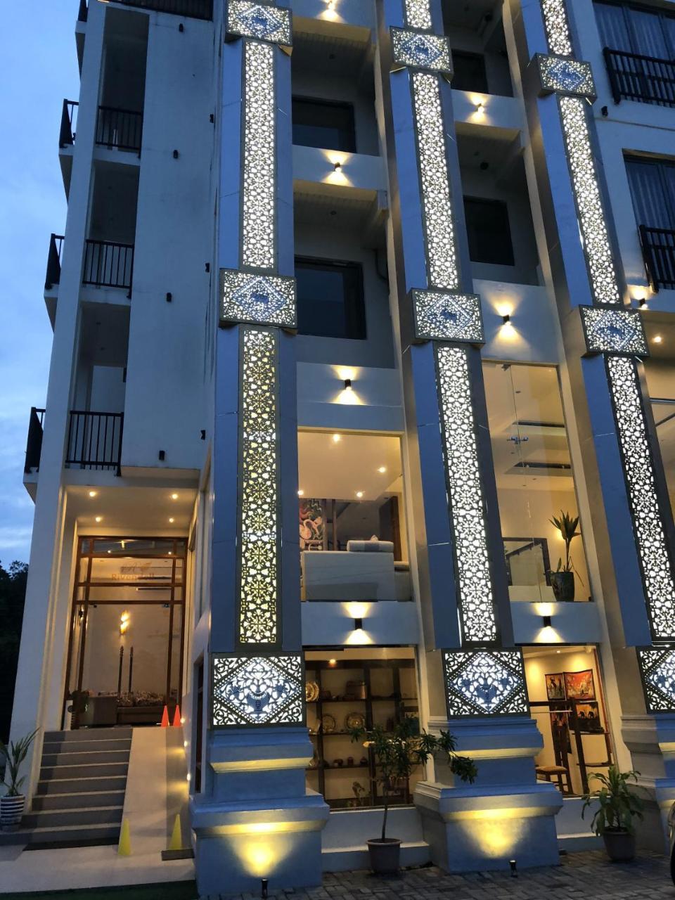 Rivendell Hotel Канди Екстериор снимка